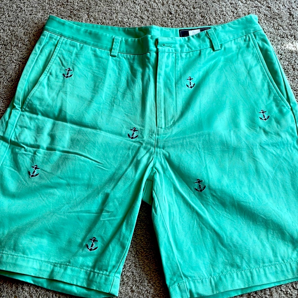 Vineyard vines mens size 36 shorts